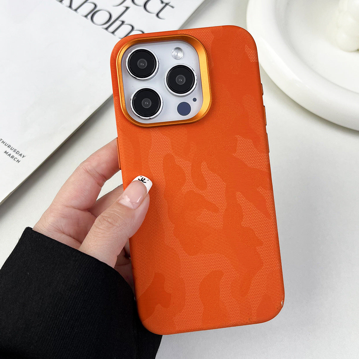 Camouflage Pattern MagSafe Case for a Bold and Rugged Look