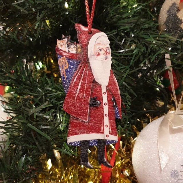 🎅Santa Claus & Three Kittens Wooden Ornament🐈