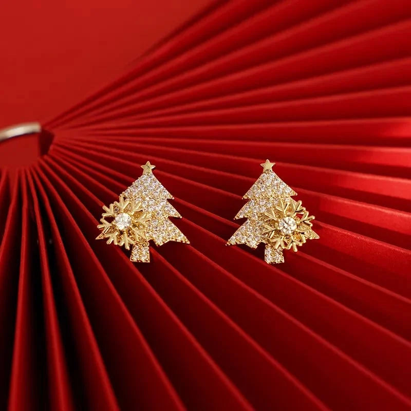 đShiny Christmas Tree Earrings