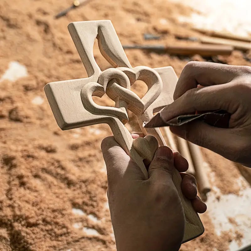 🔥Last Day Sale 49% OFF-❤️Intertwined Hearts Wooden Cross (Limited Handmade 100pcs)