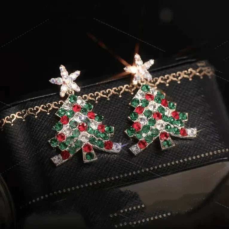 đShiny Christmas Tree Earrings