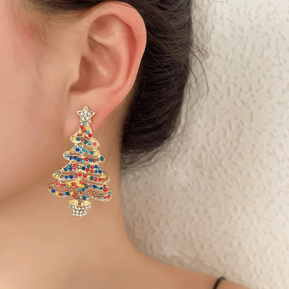 đShiny Christmas Tree Earrings