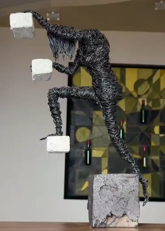 š„Handmade Iron Art Sculpture