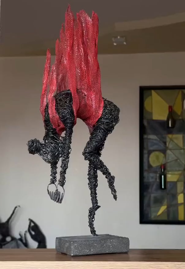 š„Handmade Iron Art Sculpture
