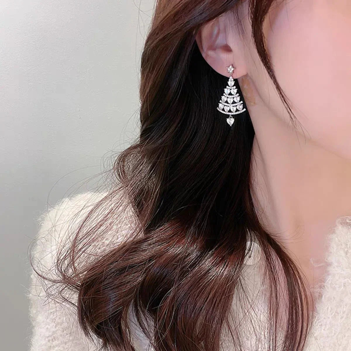 đShiny Christmas Tree Earrings