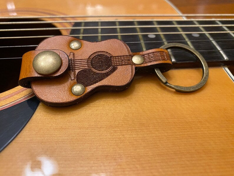 🔥Handmade limited edition-🎸Leather Guitar Pick holder keychain