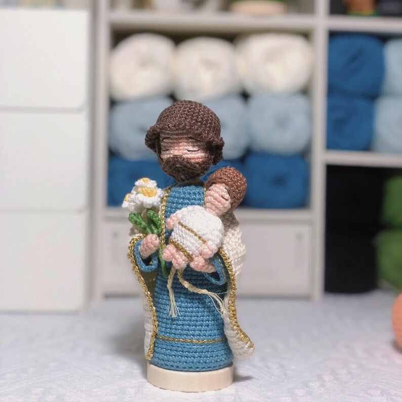 🎁💖Holy Family Crochet Doll
