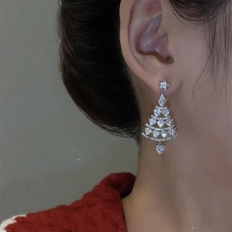 đShiny Christmas Tree Earrings