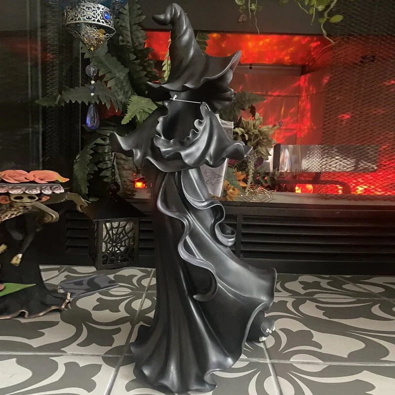 🎃Witch With Lantern Decoration👻