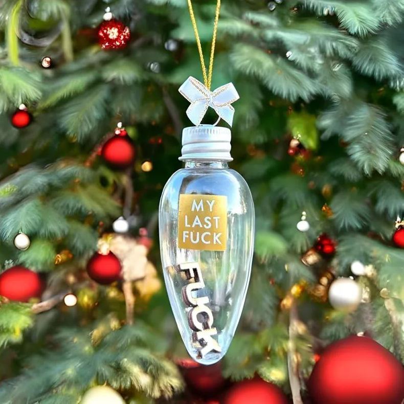š¤£Last Fuck to Give Plastic Light Bulb Christmas Ornamentš