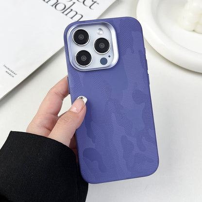 Camouflage Pattern MagSafe Case for a Bold and Rugged Look