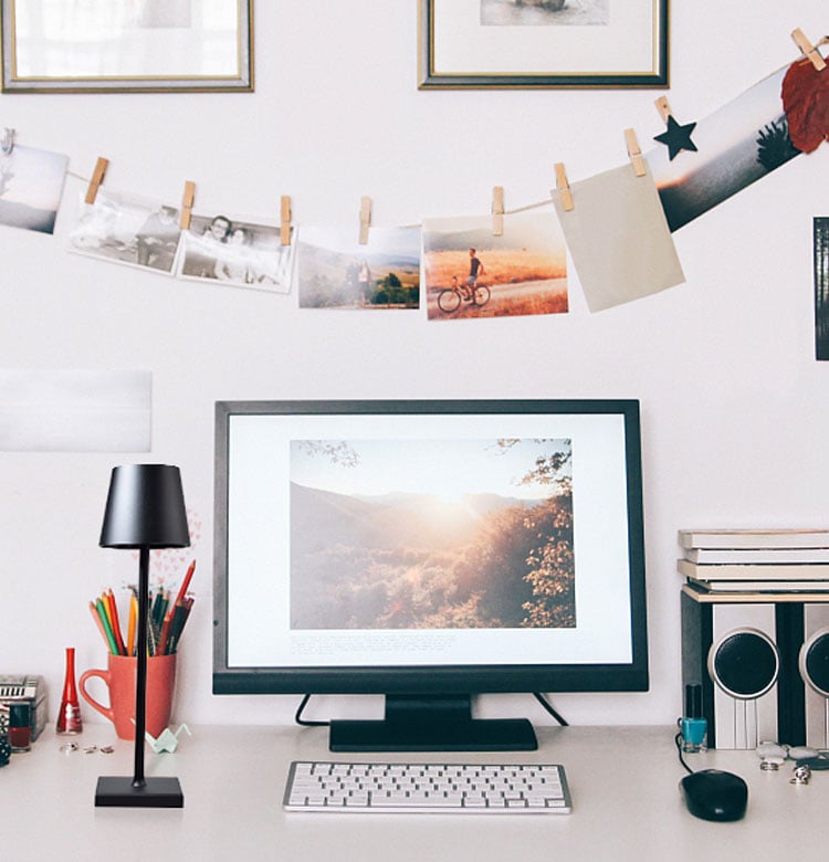 Smart Portable Wireless LED Table Lamp💡