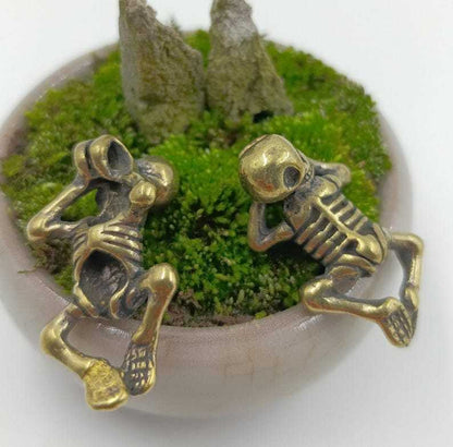 ☠️🔥Mysterious Charm☠️ - Mini Brass Skull Figurine