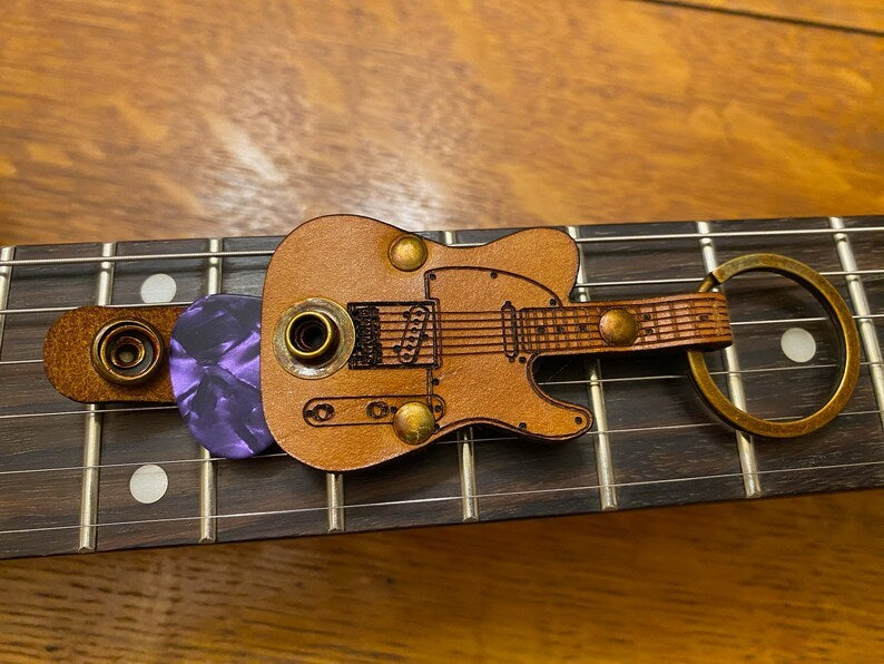 🔥Handmade limited edition-🎸Leather Guitar Pick holder keychain