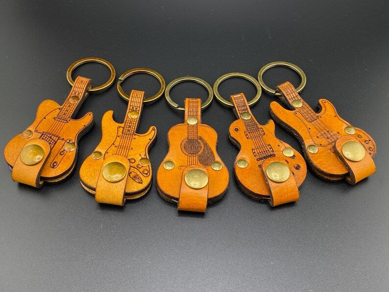 🔥Handmade limited edition-🎸Leather Guitar Pick holder keychain