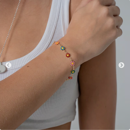 Daisy Bracelet and Necklace for Best Friends